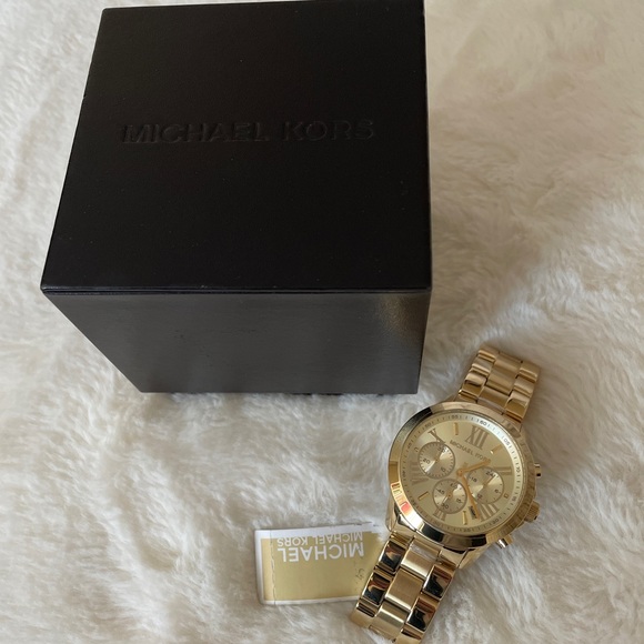 MICHAEL KORS Women’s Bradshaw Watch - Picture 7 of 9